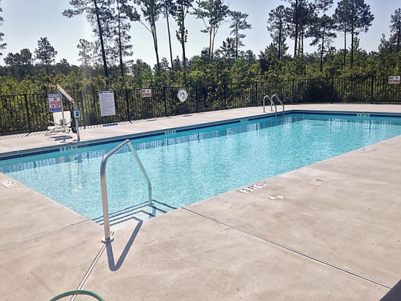 Oyster Landing Townhome Community Pool